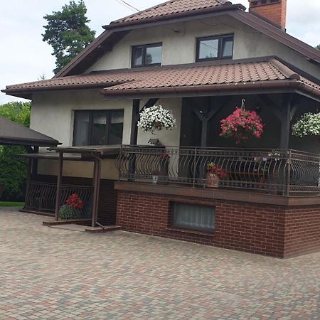 Pokoje Goscinne U Marka Tuszyn Exterior photo