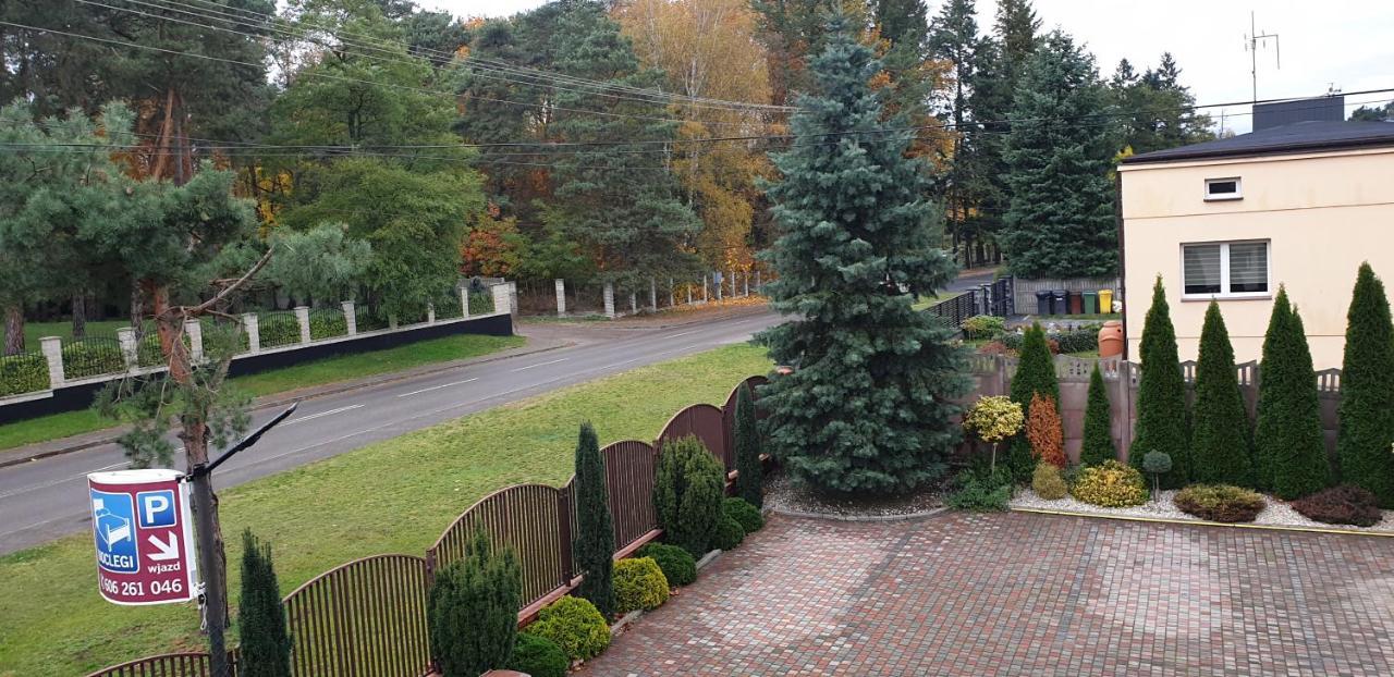 Pokoje Goscinne U Marka Tuszyn Exterior photo